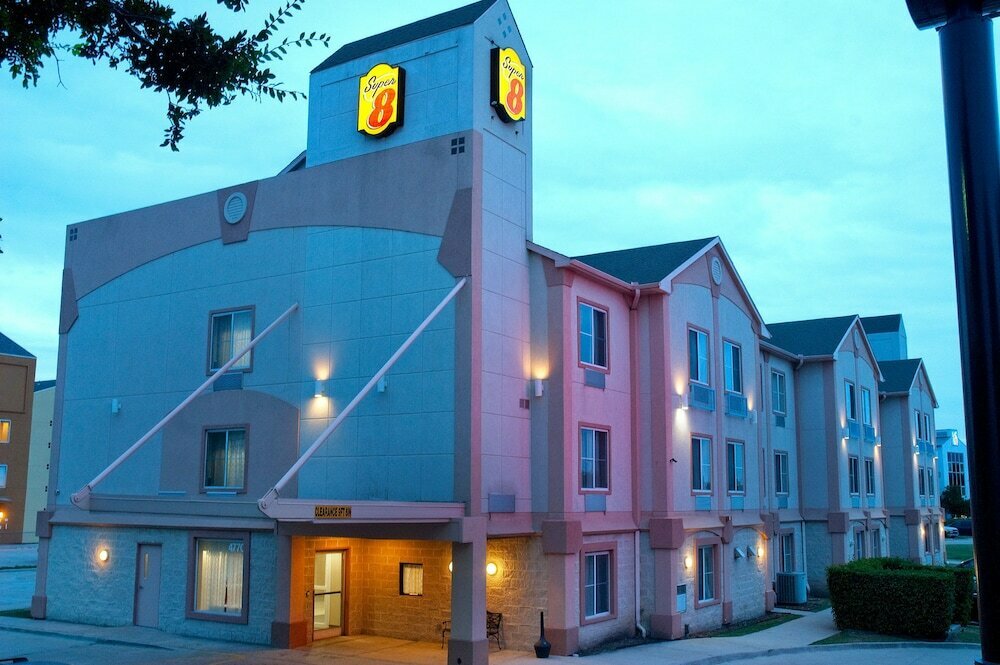 Hotel Super 8 by Wyndham Irving/dfw Apt/North, Irving, photo