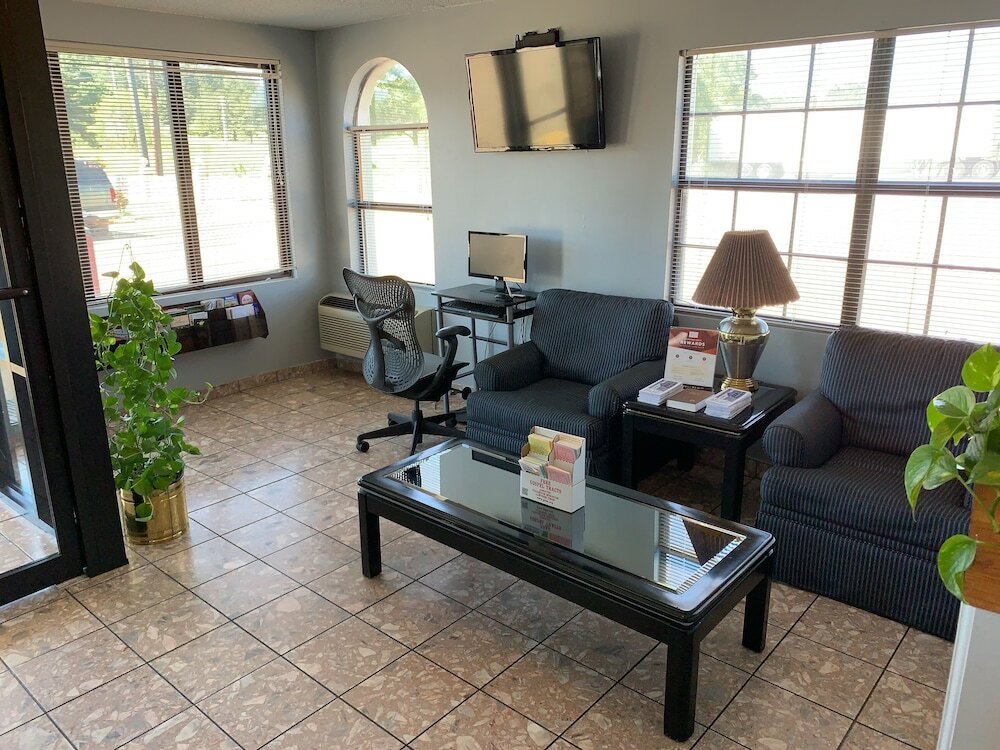 Фото Americas Best Value Inn Meridian