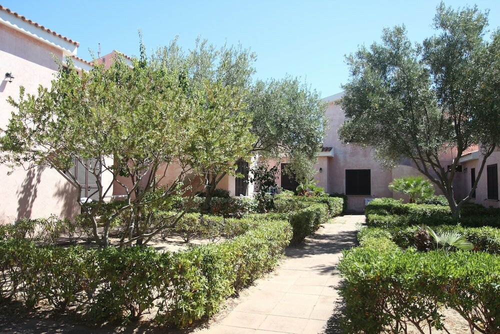 Фото Marina Manna Hotel & Club Village