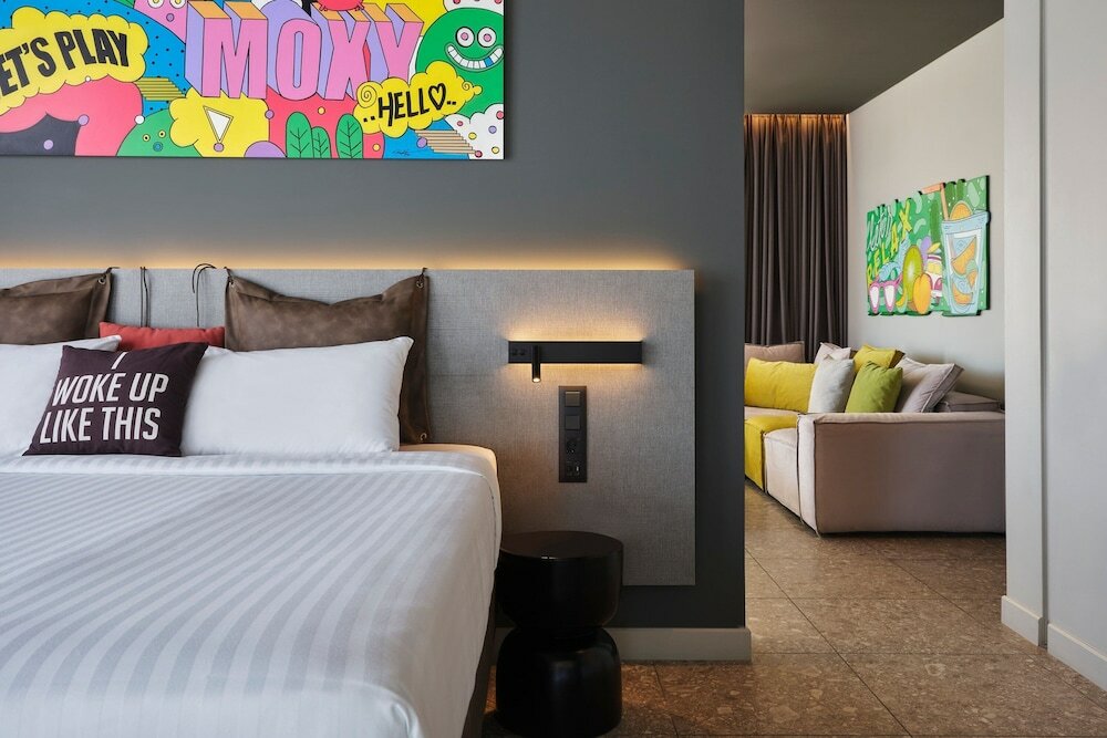 Фото Moxy Athens City