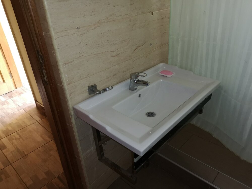 Фото The Golden Apple