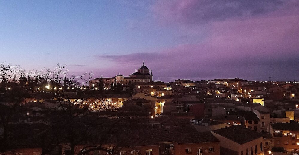 Фото Hotel Medina de Toledo