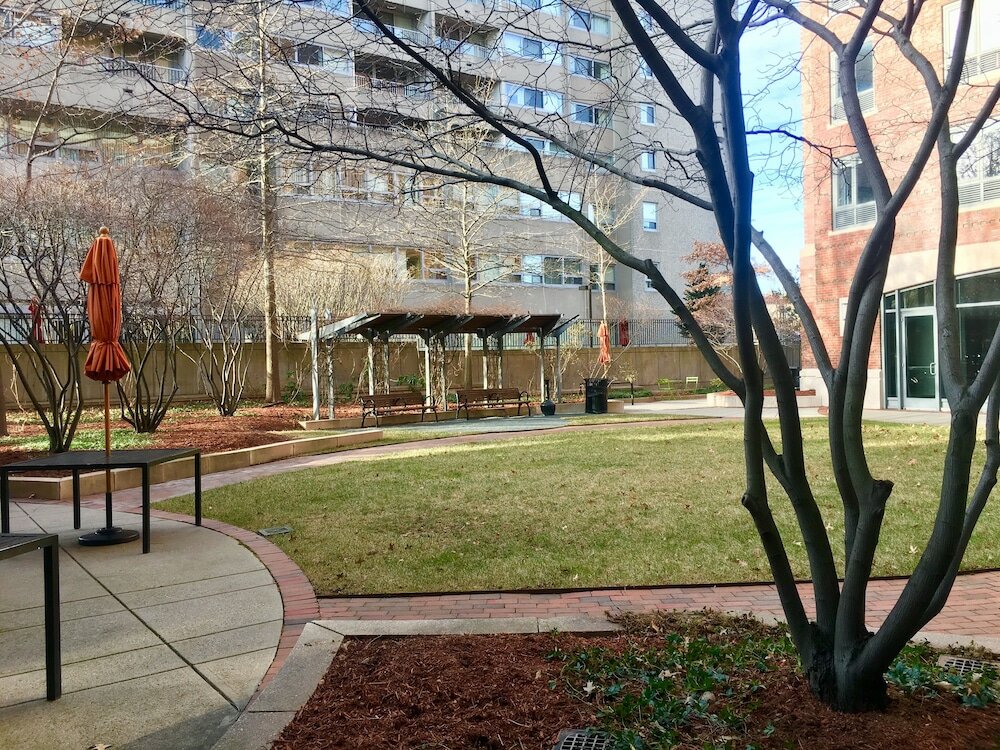 Фото Courtyard by Marriott Boston Brookline