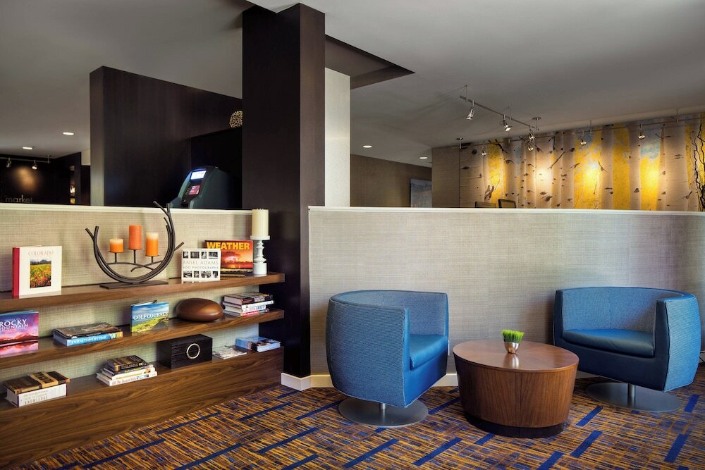 Фото Courtyard by Marriott Denver Central Park