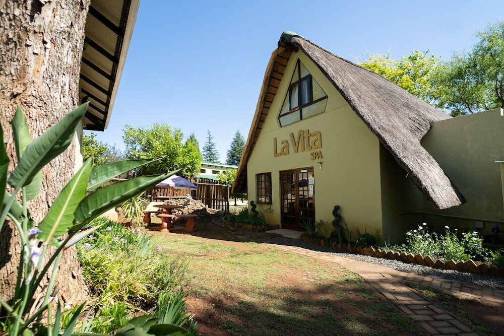 Фото Gooderson Monks Cowl Golf Resort