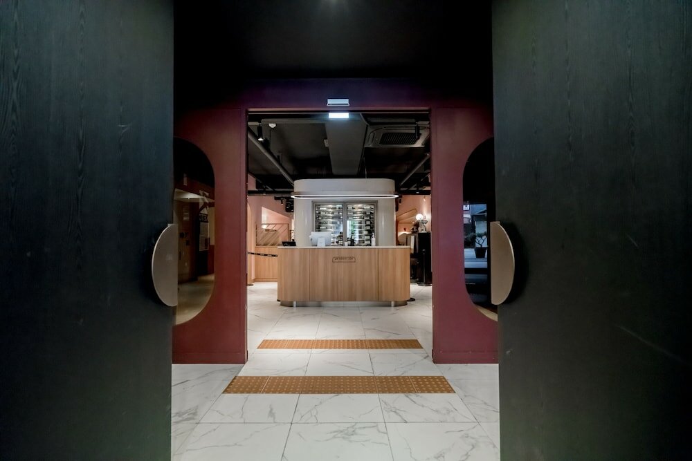 Фото Oriens Hotel & Residences