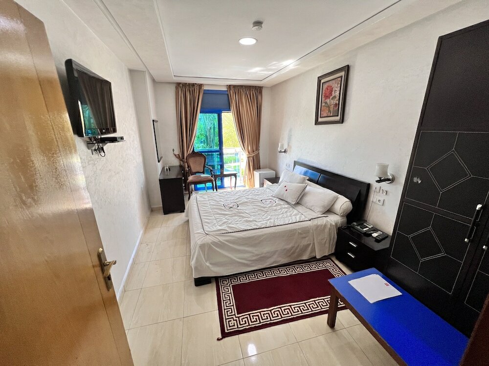 Фото Hotel Annakhil