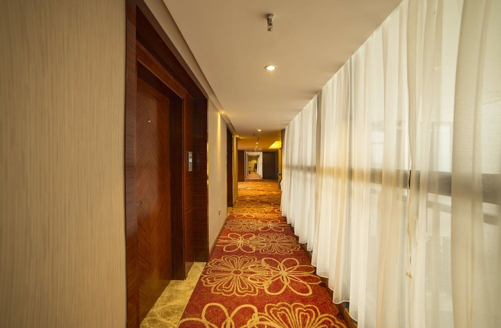 Фото Interpersonal Boutique Hotel