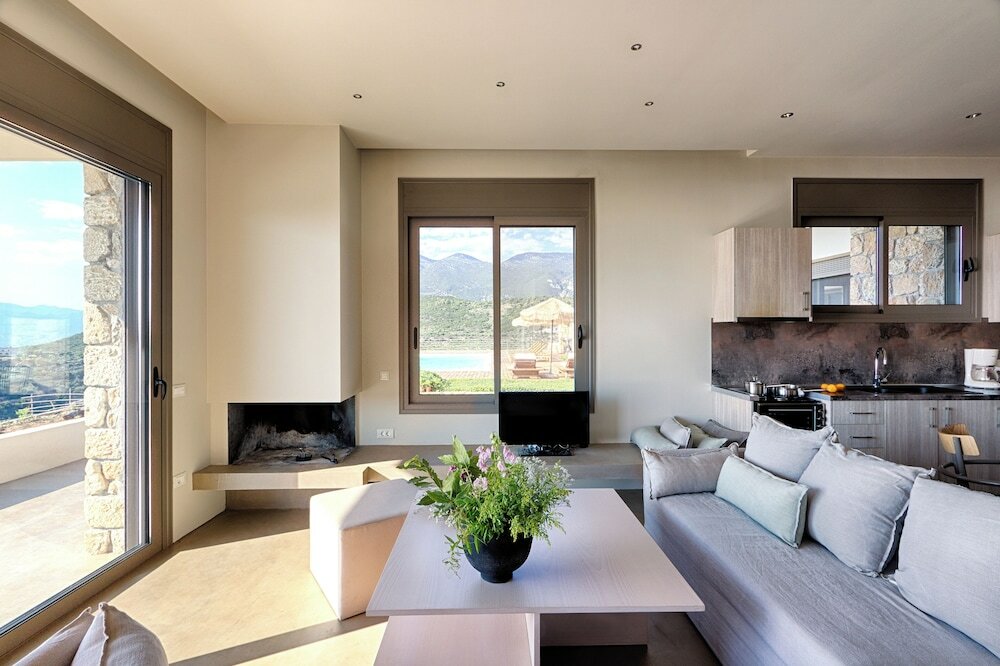 Фото Euphoria Suites