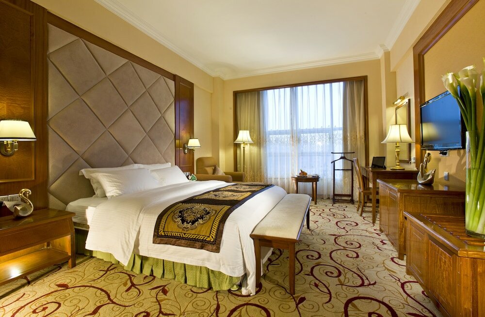 Фото Dongguan Gladden Hotel
