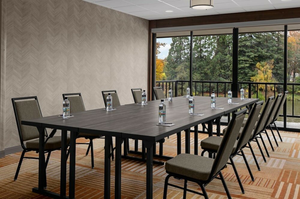 Фото Valley River Inn