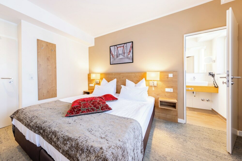 Фото Maingau Hotel