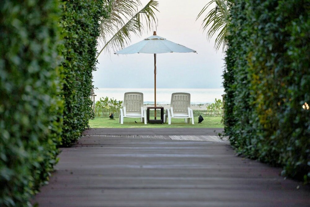 Фото Triple Tree Beach Resort