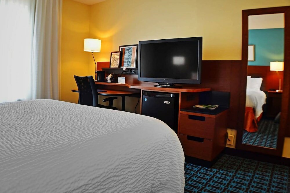 Фото Fairfield Inn by Marriott Northlake