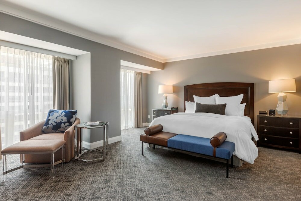 Фото Omni Los Angeles Hotel at California Plaza