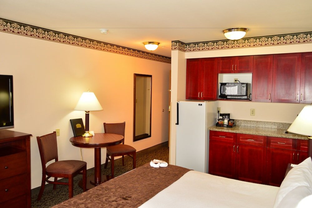 Фото FairBridge Inn Express