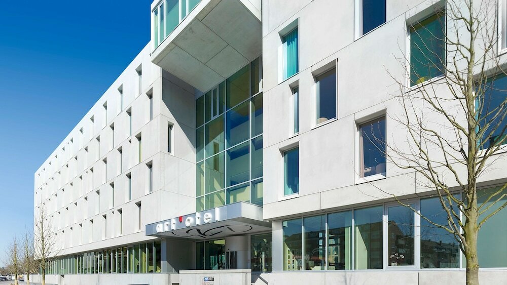 Фото отеля 2