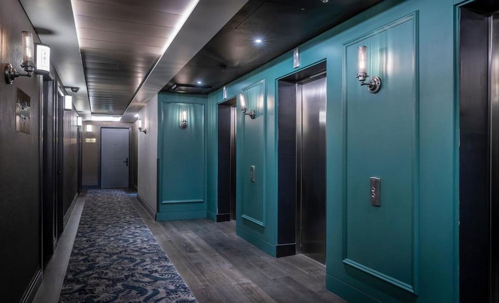 Фото Clayton Hotel City of London