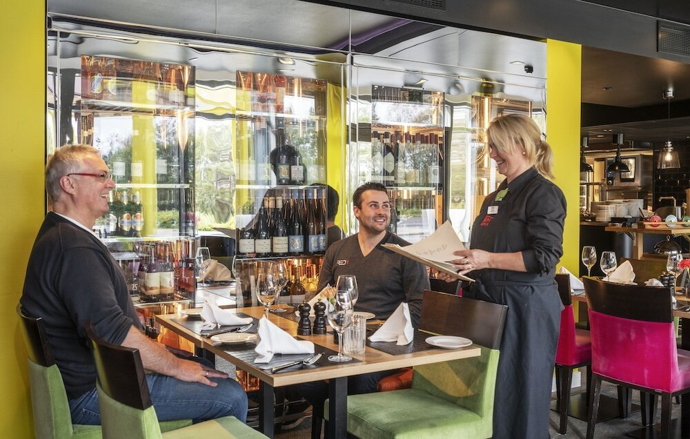 Фото Thon Hotel Bergen Airport