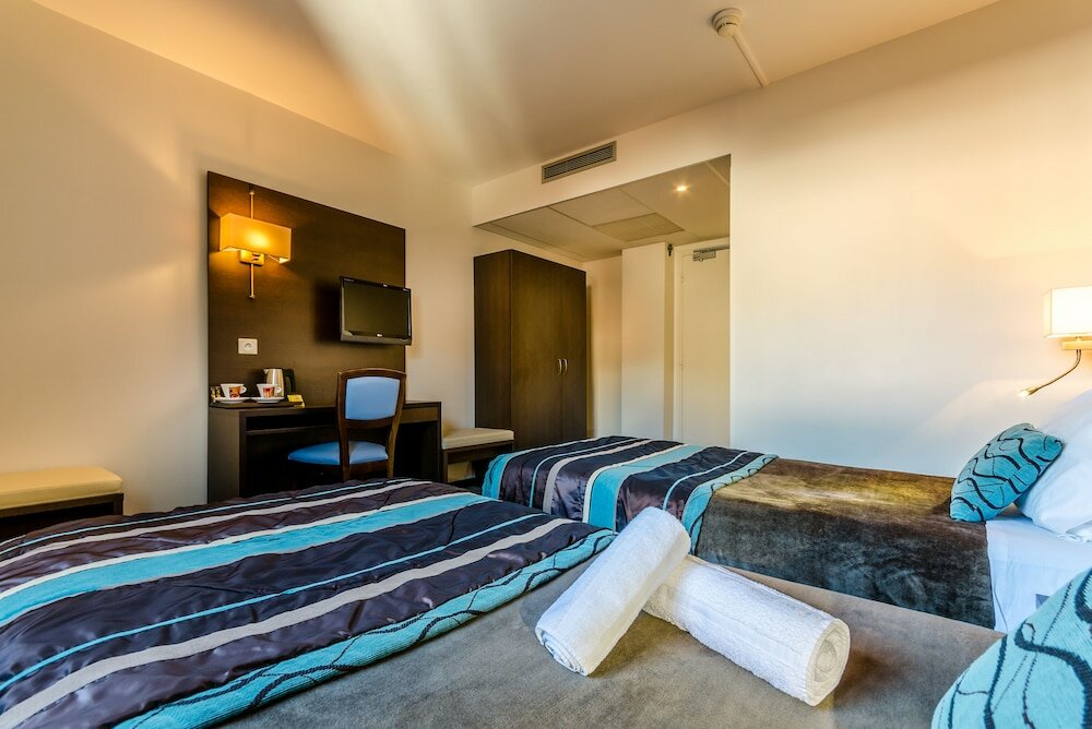 Фото Helgon Hotel – Lourdes Pyrenees