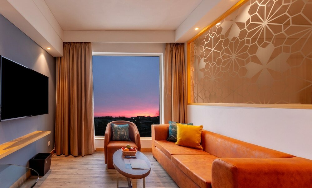 Фото Four Points by Sheraton Chennai Omr