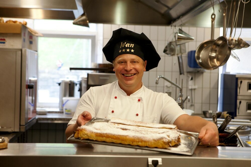 Фото Euro Youth Hotel & Krone