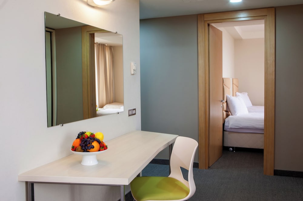 Фото President Hotel by Hrazdan Hotel Cjsc