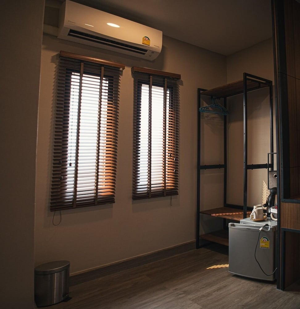 Фото Sureena Hotel