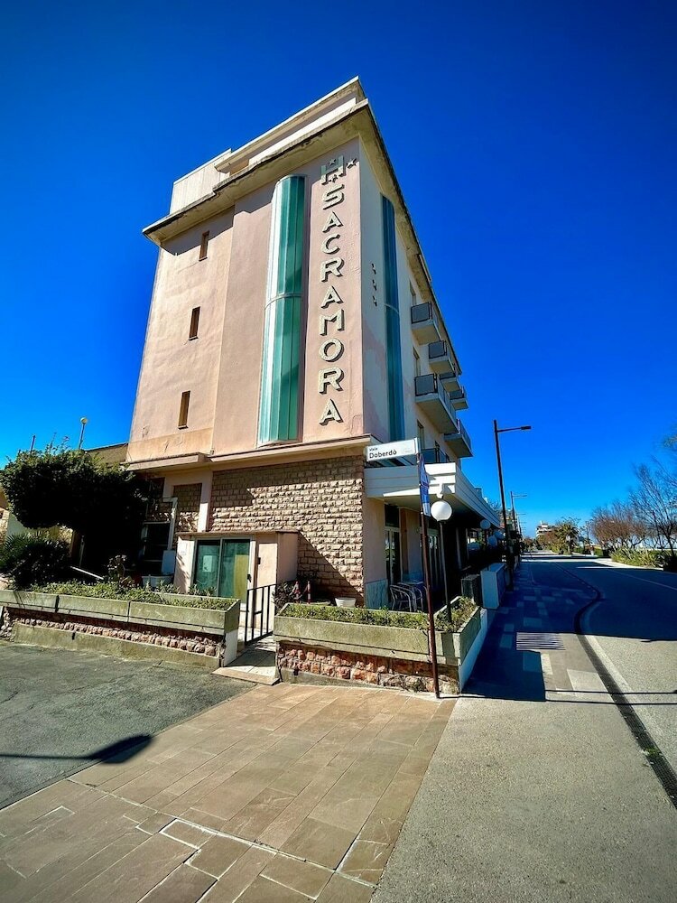 Фото Hotel Sacramora