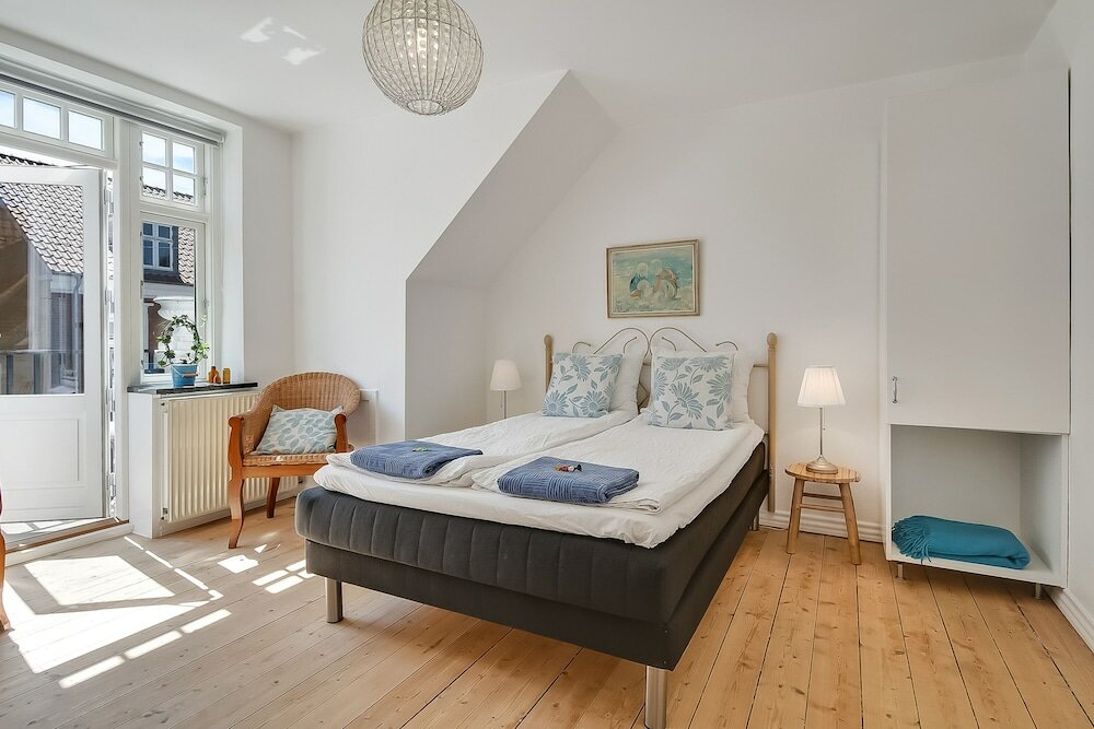 Фото Sweethome Guesthouse