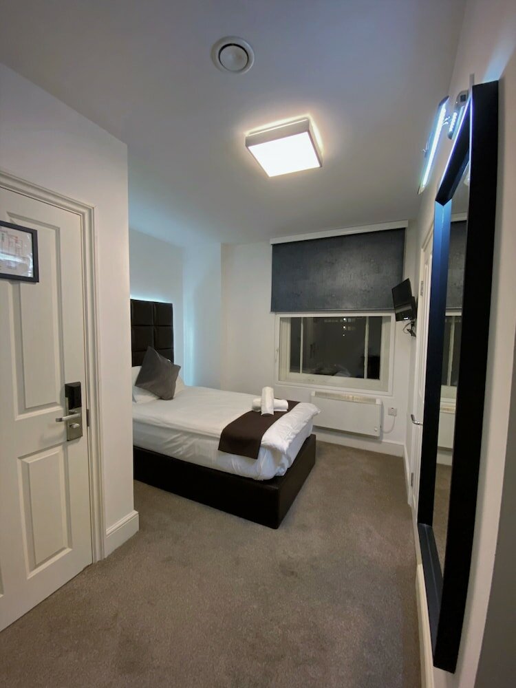 Фото The Charles Hotel