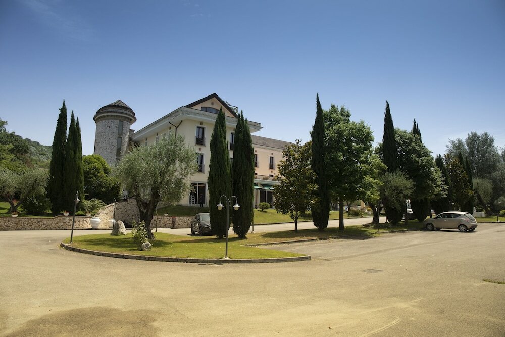 Фото отеля 4