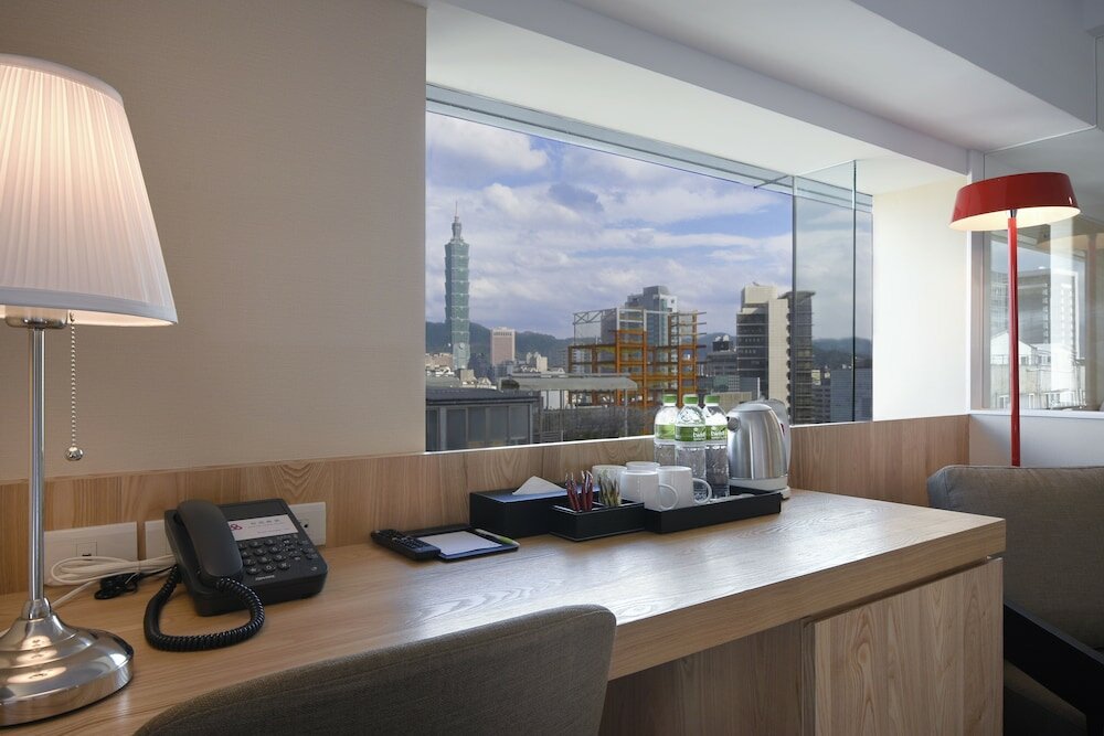 Фото Eastin Taipei Hotel