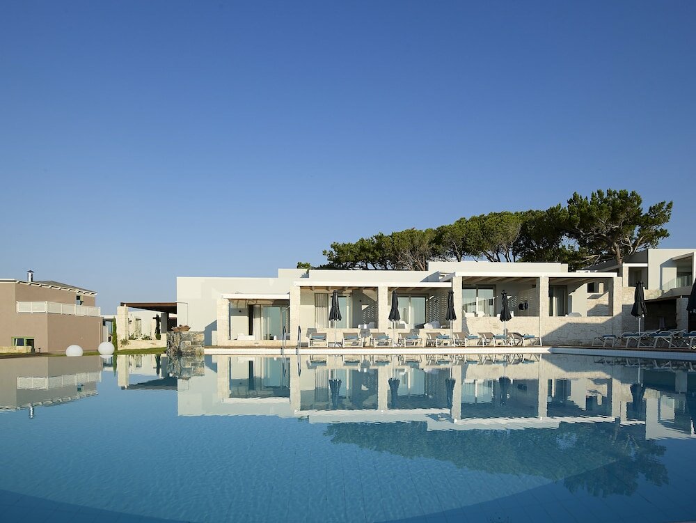 Фото Kakkos Beach Hotel - Adults Only