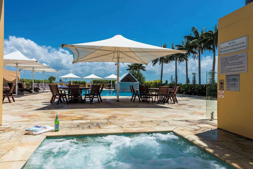 Фото Oaks Waterfront Resort