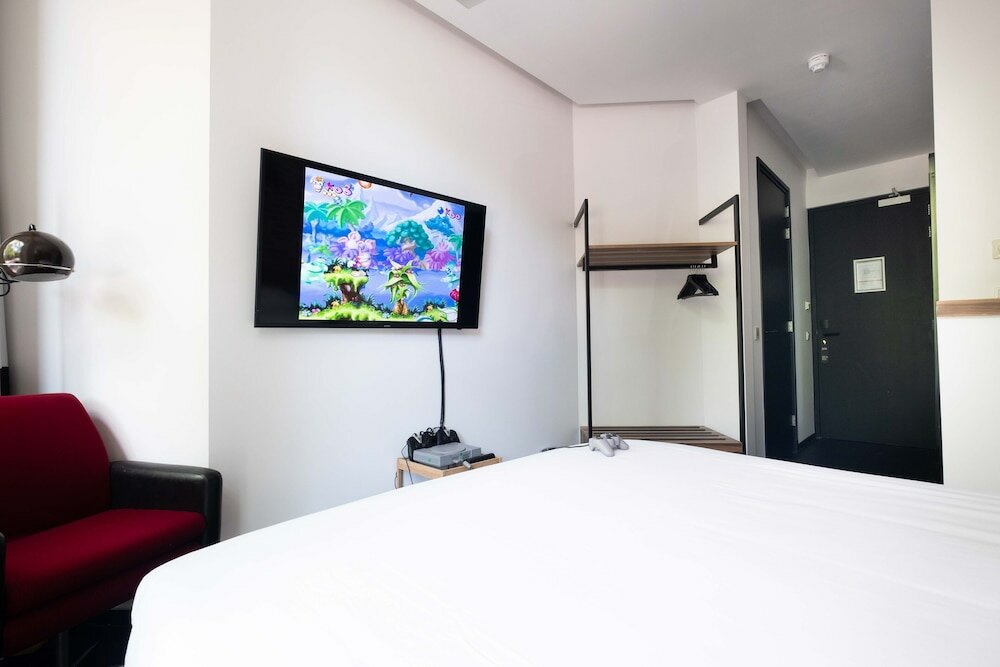 Фото The Arcade Hotel