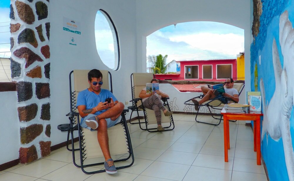 Фото Coloma Galapagos Hostal