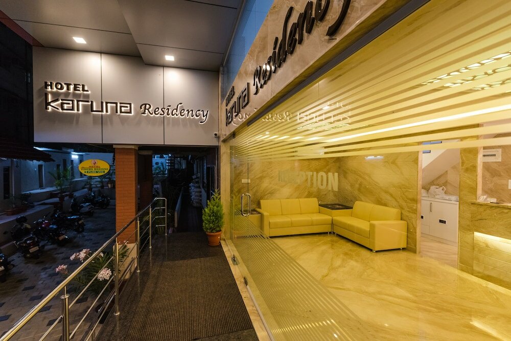 Фото Hotel Karuna Residency