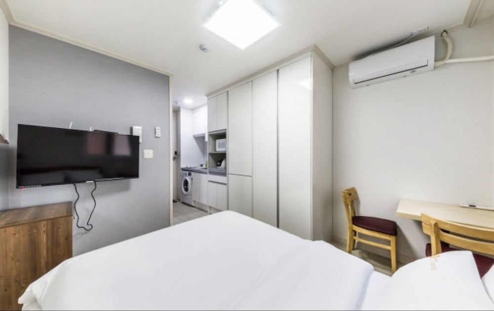 Фото Guro JS Hotel