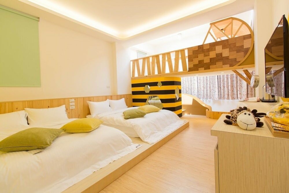 Фото Plum Forest