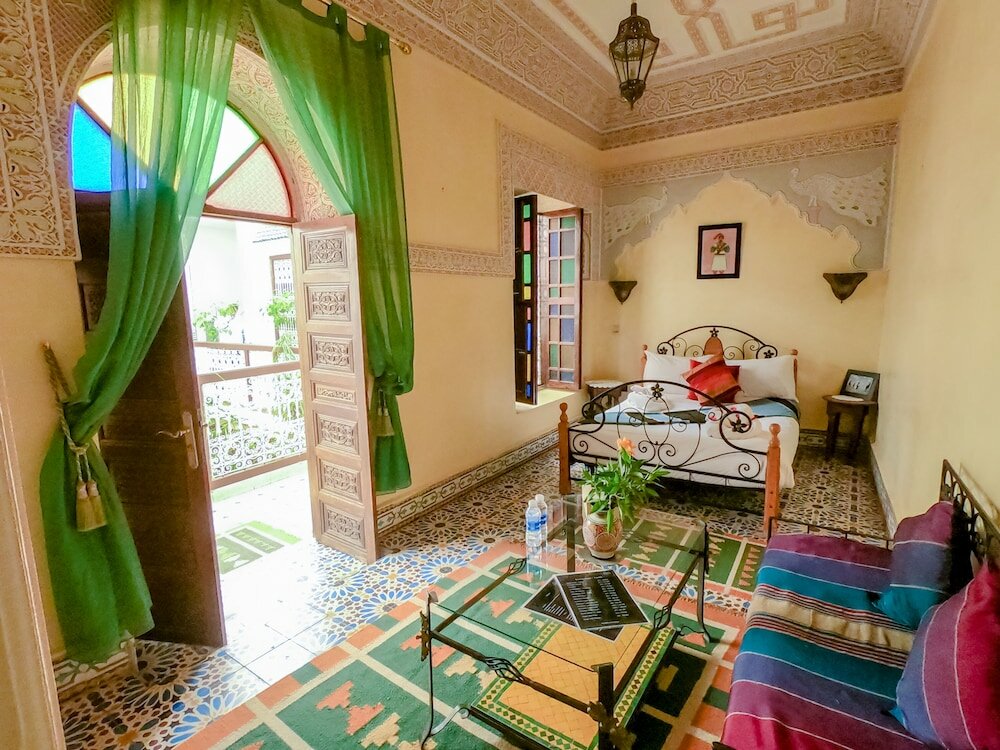Фото Riad Bibtia
