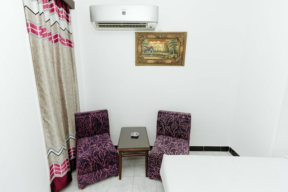 Фото Happy City Hotel