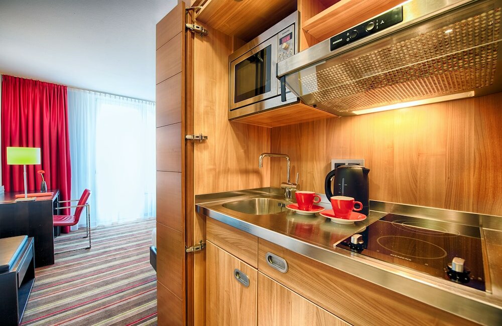 Фото Leonardo Hotel München City West