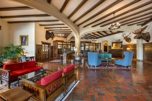 Гостиница Best Western Premier Mariemont Inn