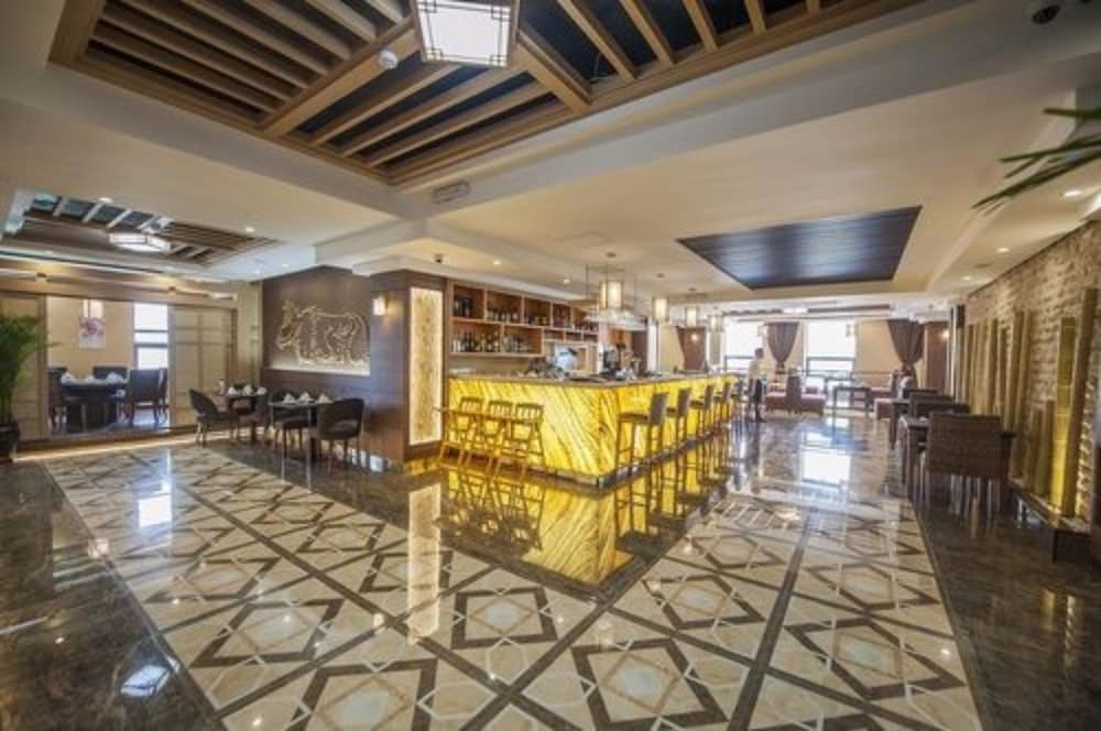 Фото Royal Mountain Hotel