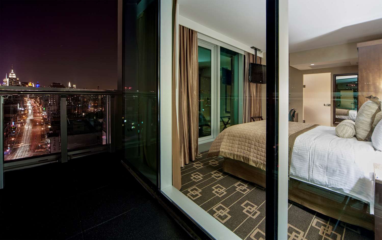 Фото Wyndham Garden Chinatown