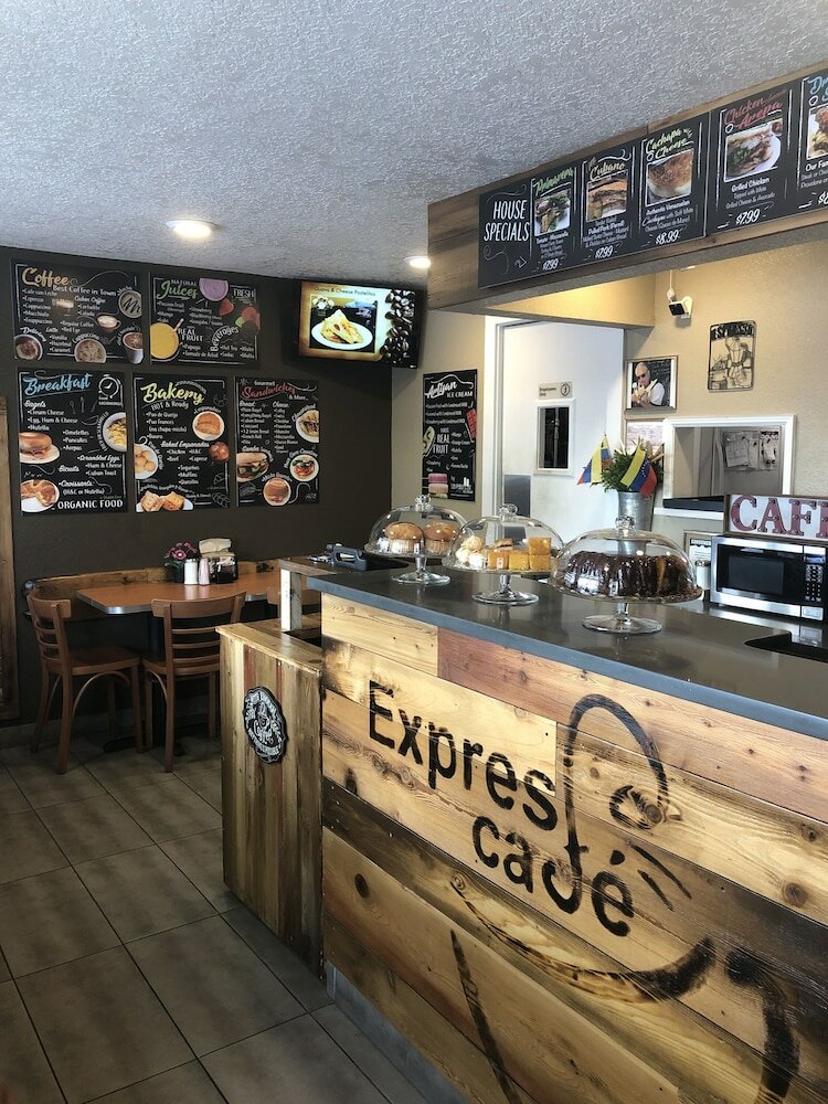 Фото Celebration Suites