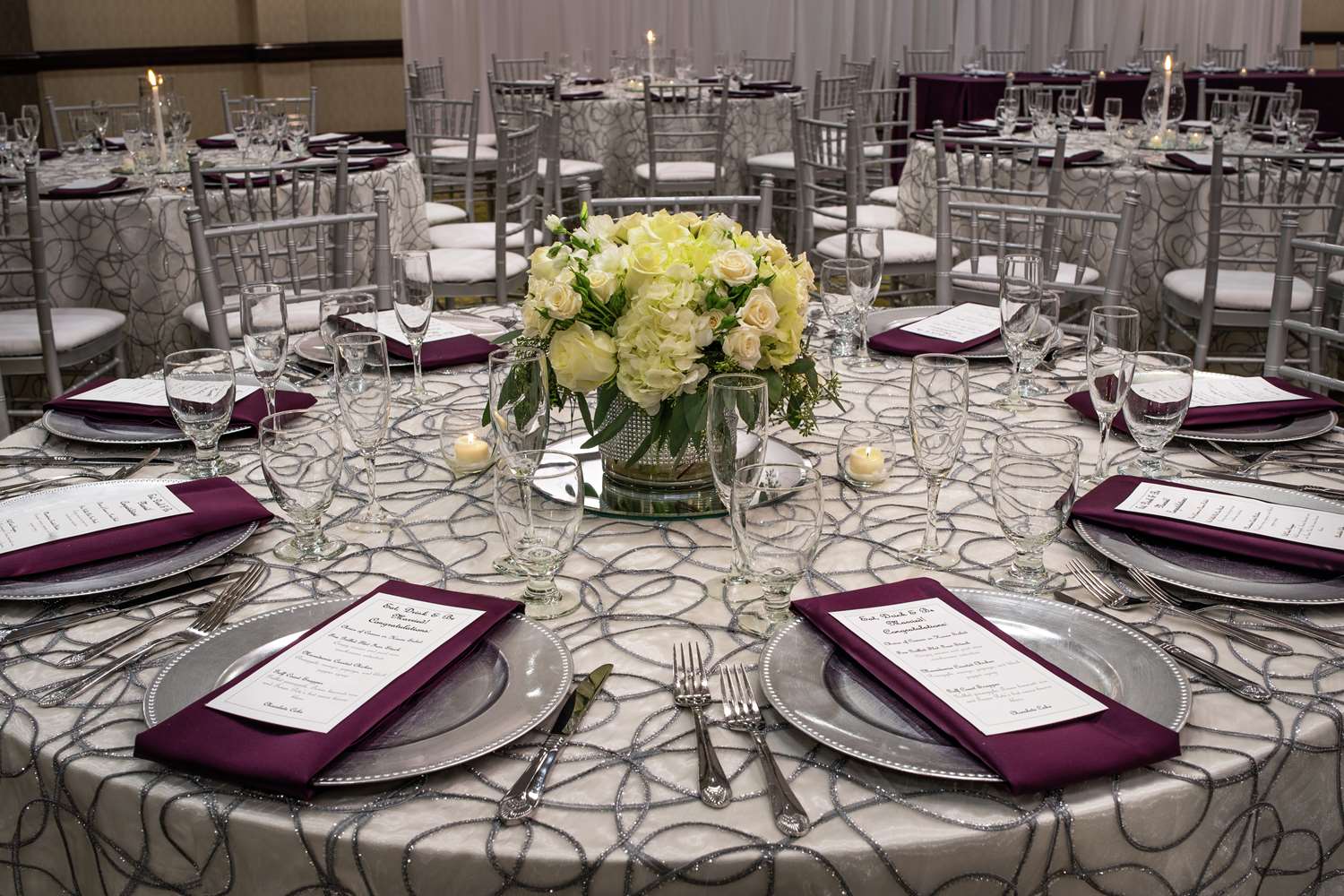 Фото DoubleTree Suites by Hilton Hotel Charlotte - SouthPark