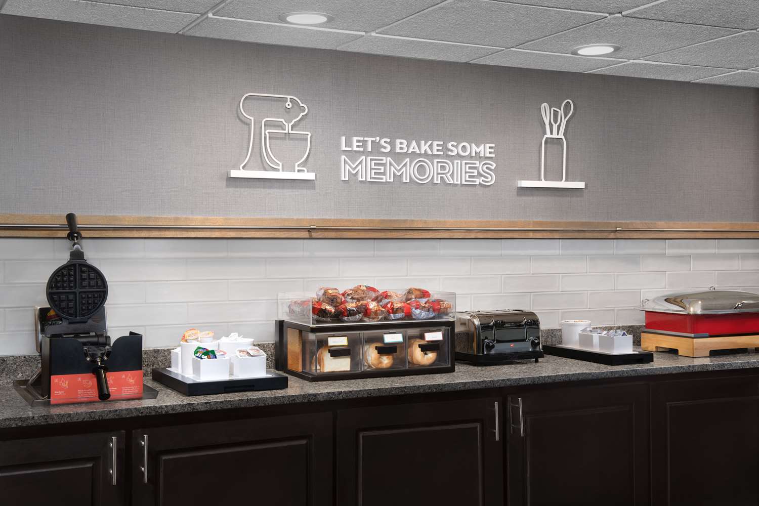 Фото Hampton Inn Russellville