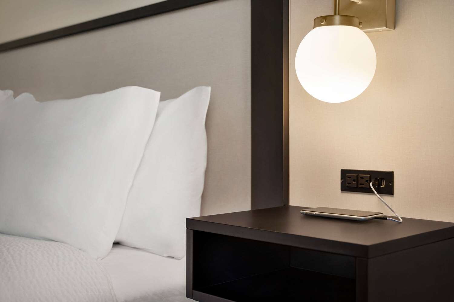 Фото Ramada by Wyndham Whitehall/Allentown